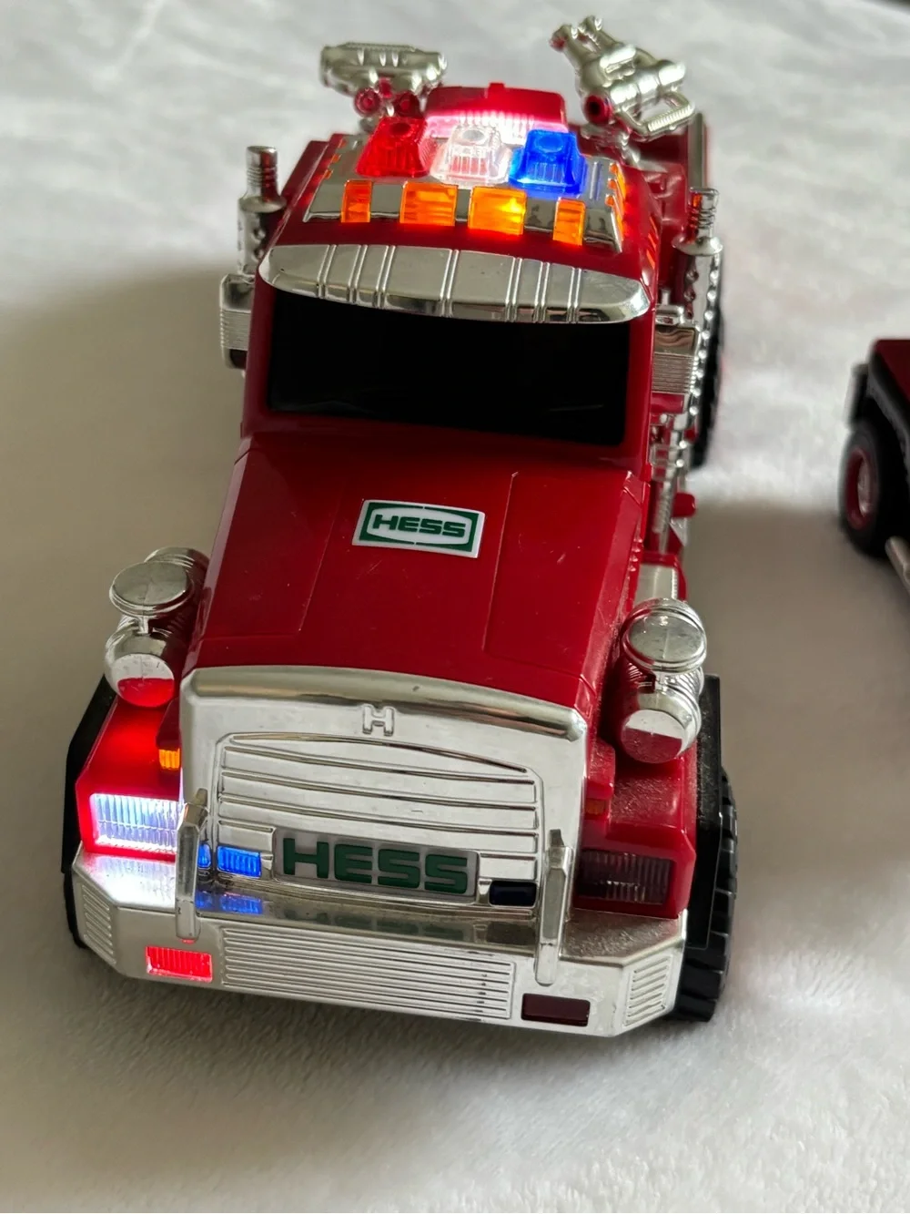 2015 Hess firetruck & ladder rescue vehicle
